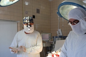 Курские врачи провели гибридную операцию и спасли пациента